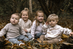 Foto van kinderen in de herfst in de beemster